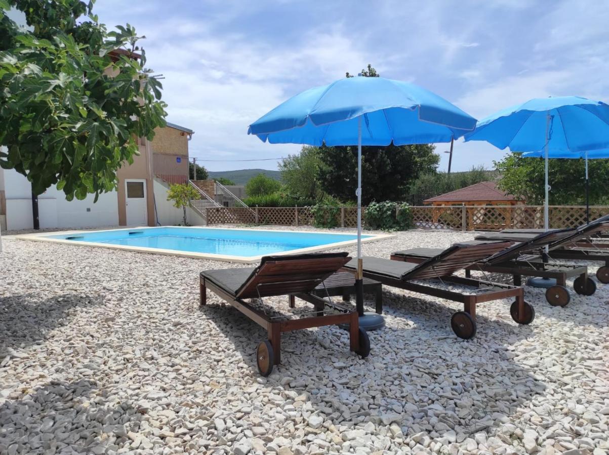 Kuca Za Odmor Lucija Appartement Vrana  Buitenkant foto