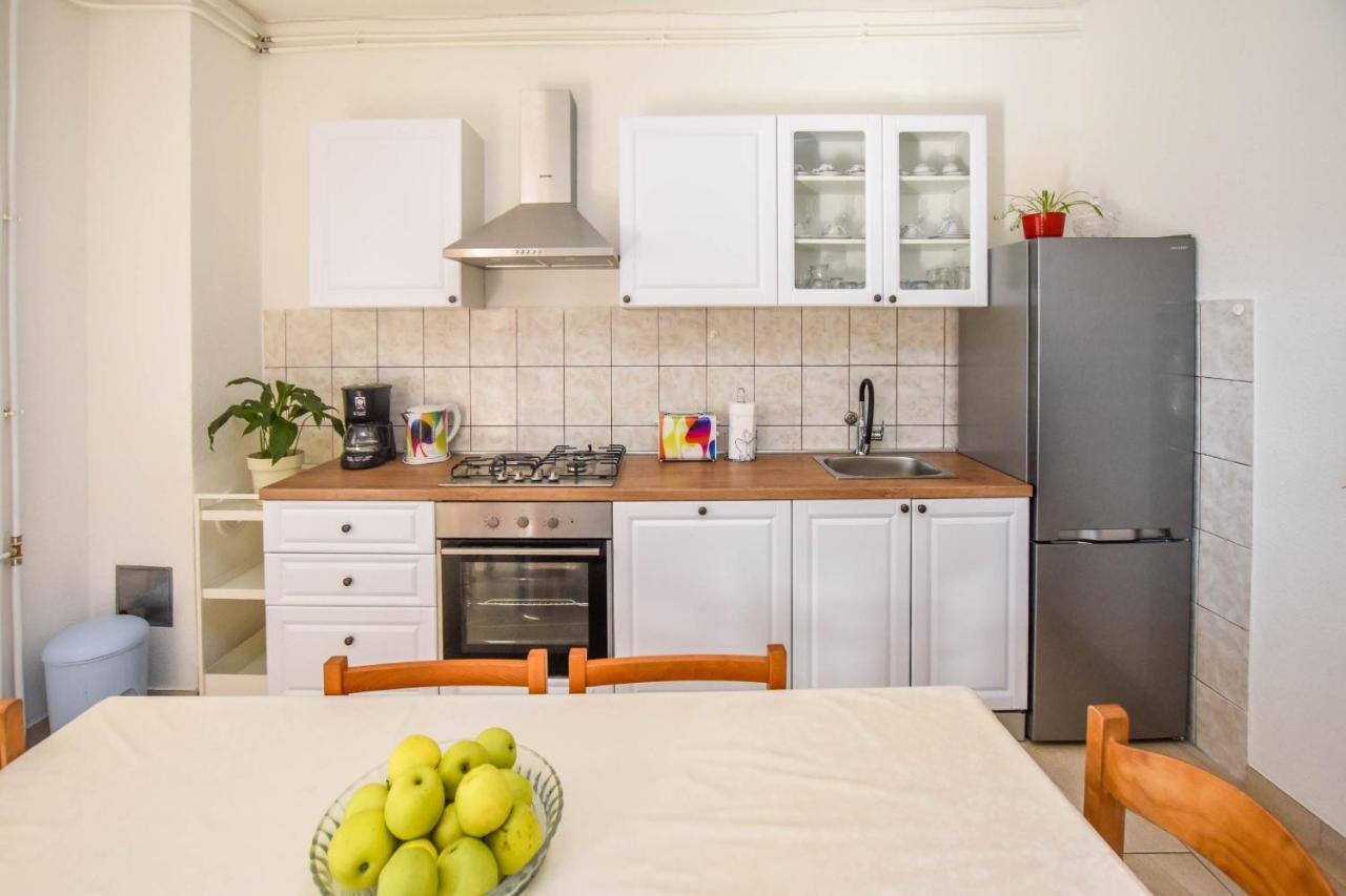 Kuca Za Odmor Lucija Appartement Vrana  Buitenkant foto