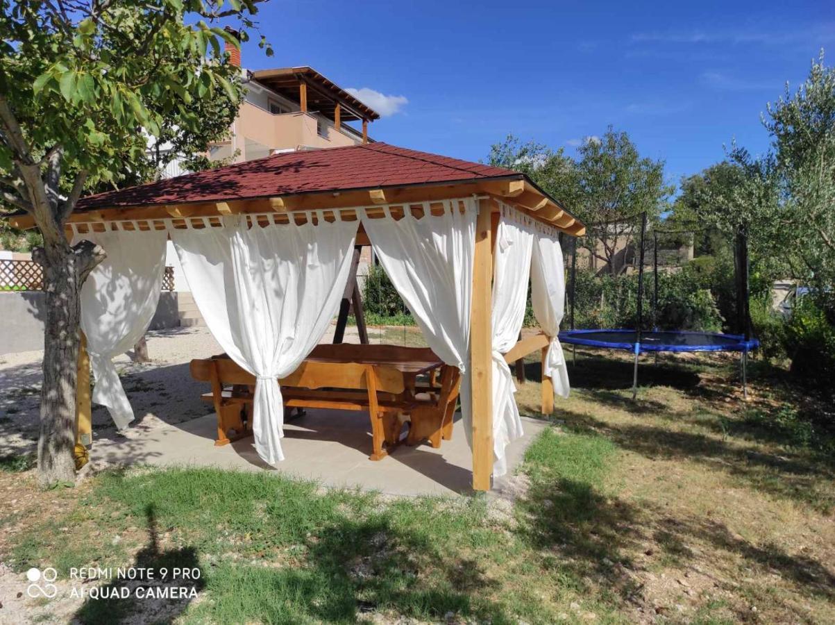 Kuca Za Odmor Lucija Appartement Vrana  Buitenkant foto