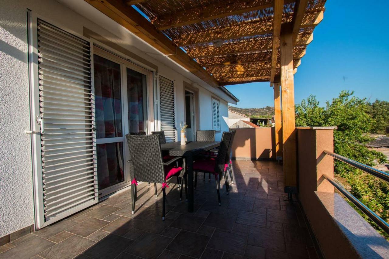 Kuca Za Odmor Lucija Appartement Vrana  Buitenkant foto