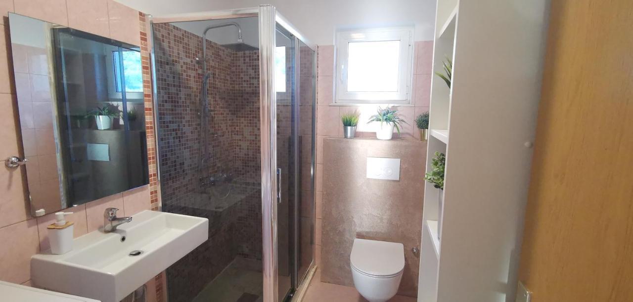 Kuca Za Odmor Lucija Appartement Vrana  Buitenkant foto